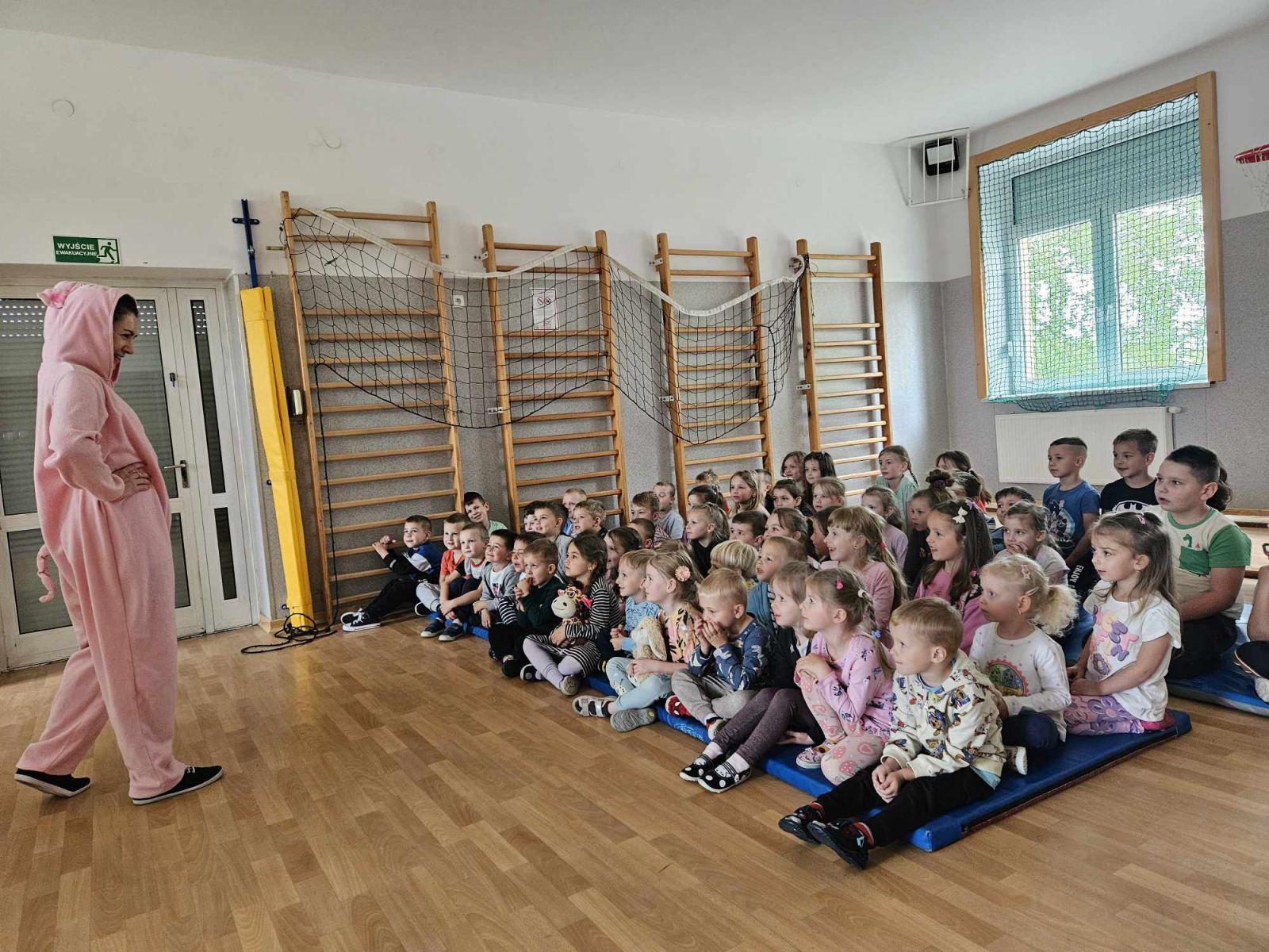 Teatr Skrzat z Krakowa i Prosiaczek Brudasek