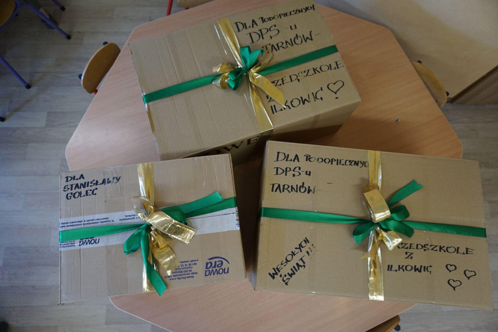 Razem na Święta –  Paczki dla podopiecznych DPS-u