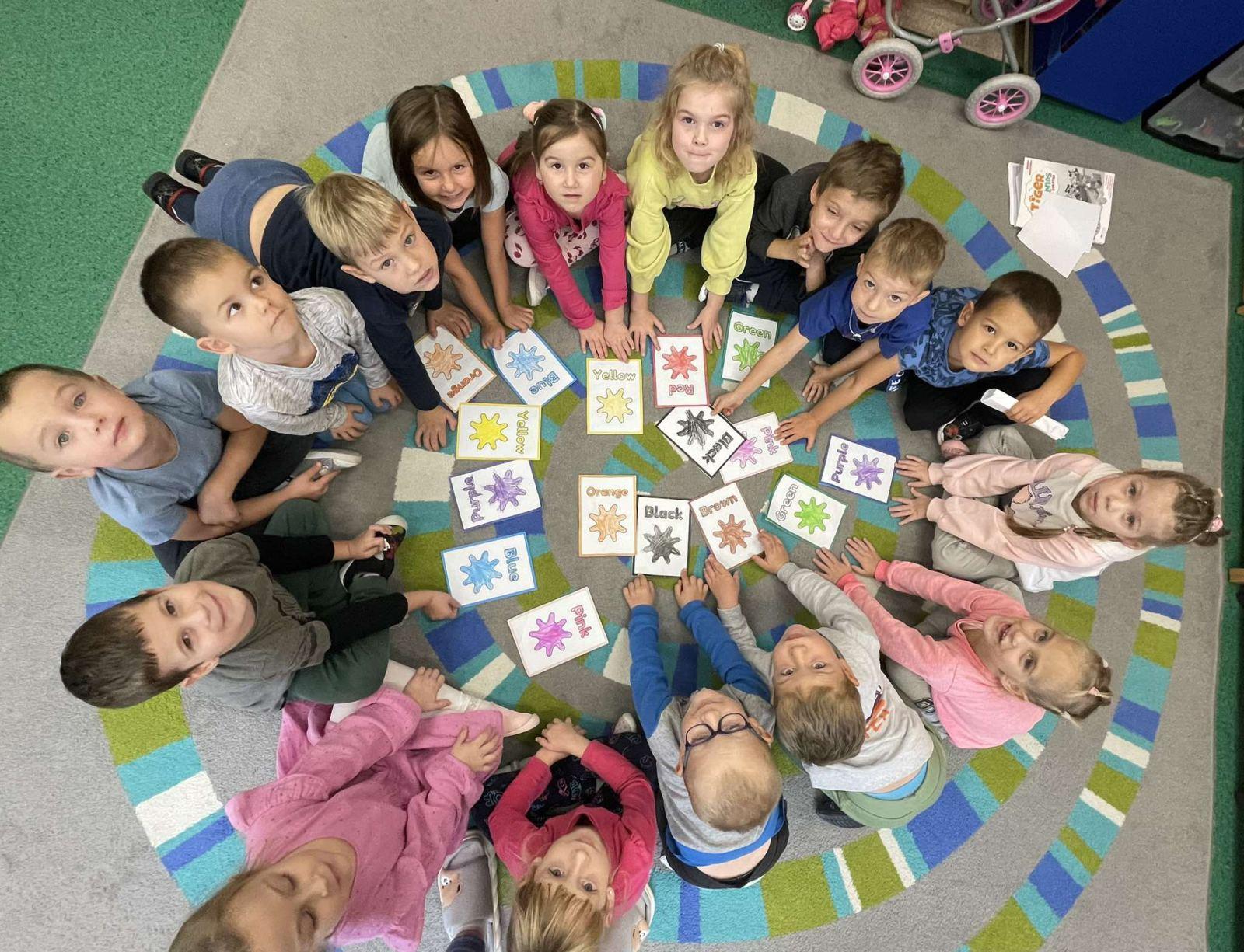 Pszczółki i I zadanie z projektu Angielski jest fun-tastyczny