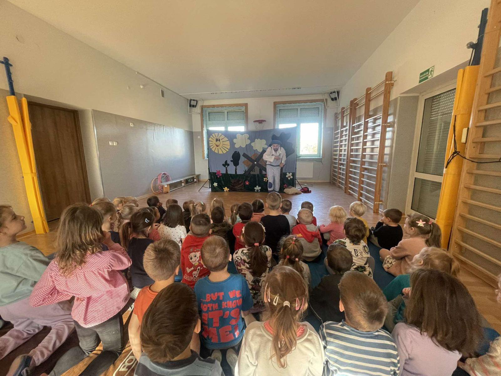 Teatr Skrzat – Kot w Butach